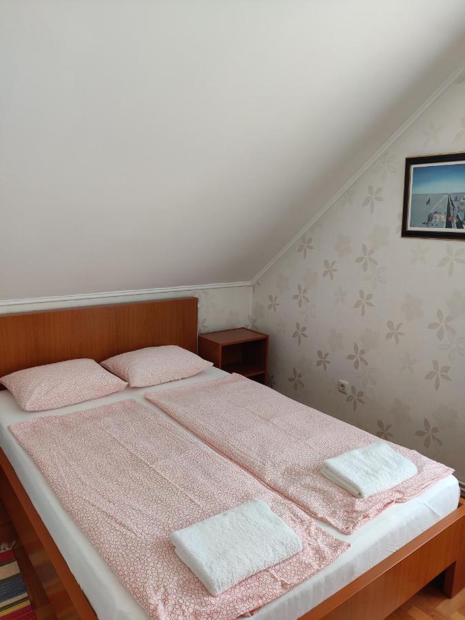 FaDóra Apartman Tihany Exterior foto