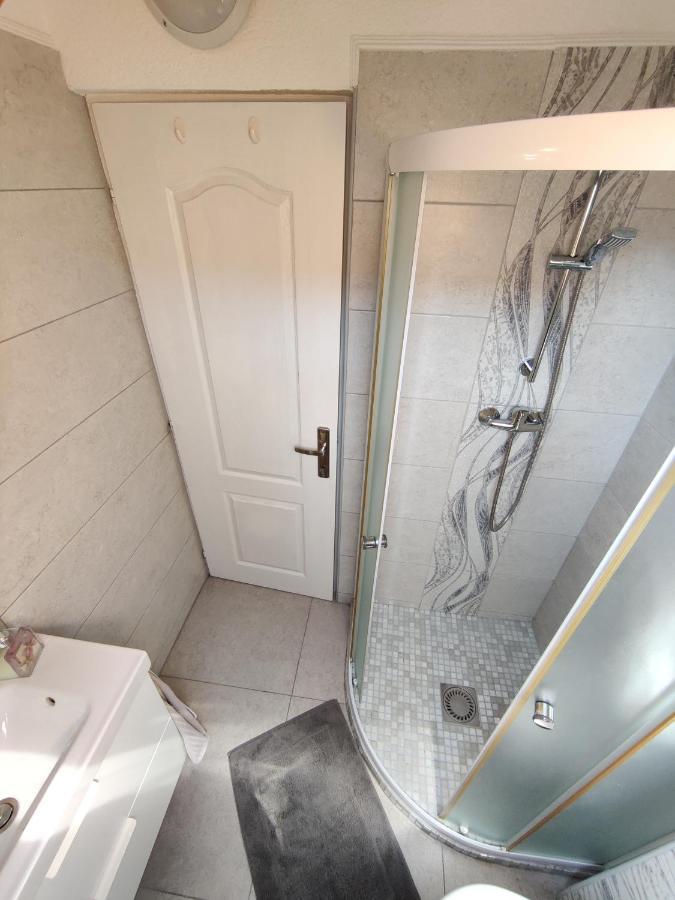 FaDóra Apartman Tihany Exterior foto