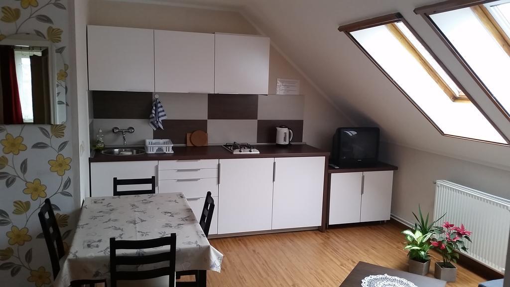 FaDóra Apartman Tihany Quarto foto