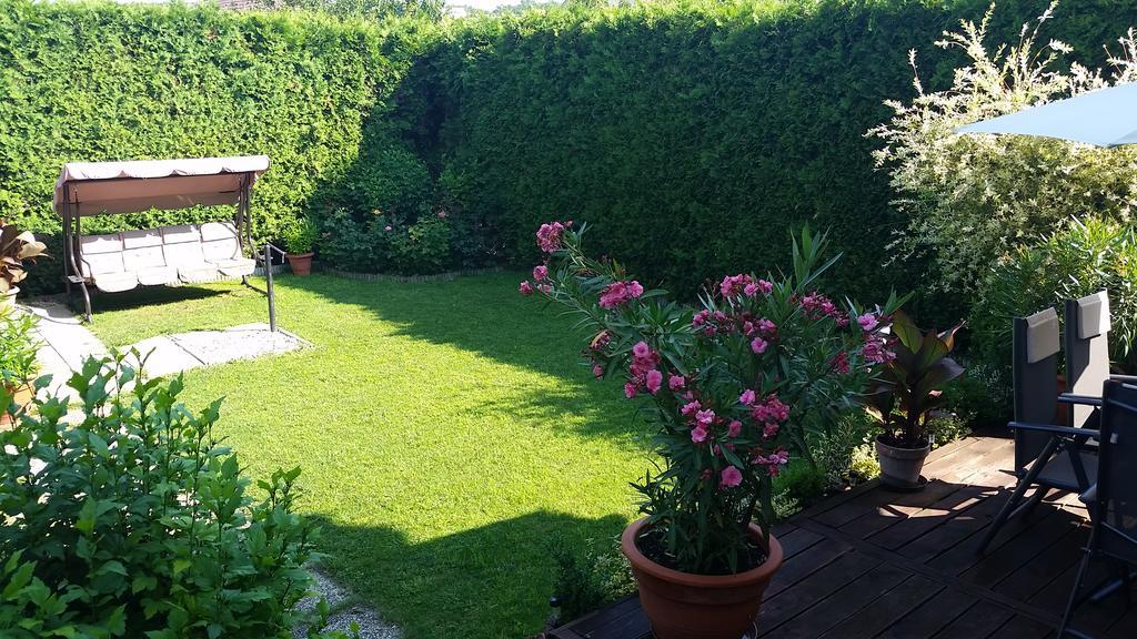FaDóra Apartman Tihany Exterior foto