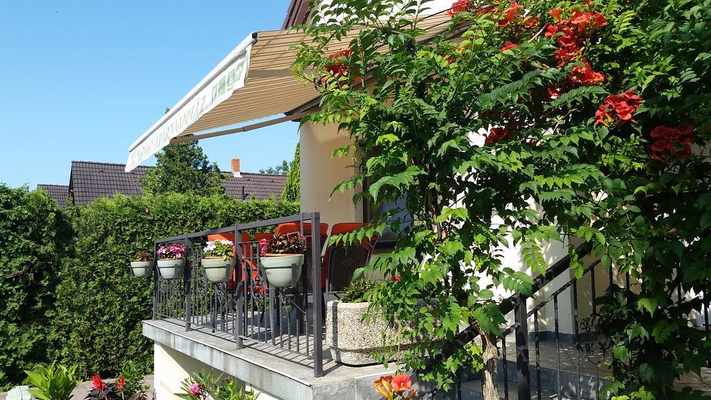 FaDóra Apartman Tihany Exterior foto